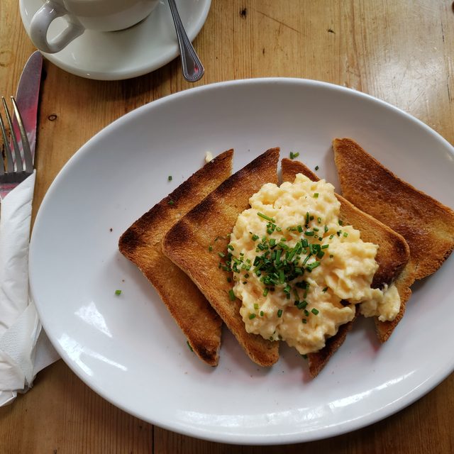 Toast & eggs